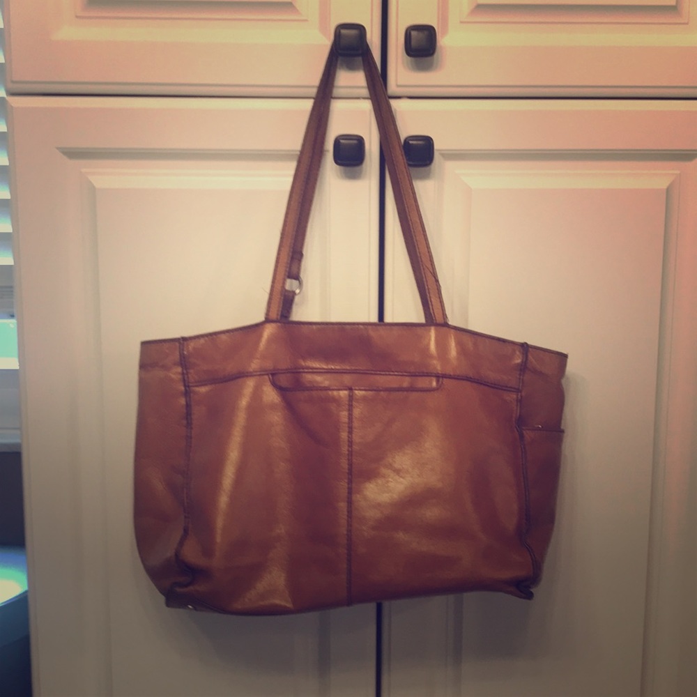 Purse. Light wear. Camel color